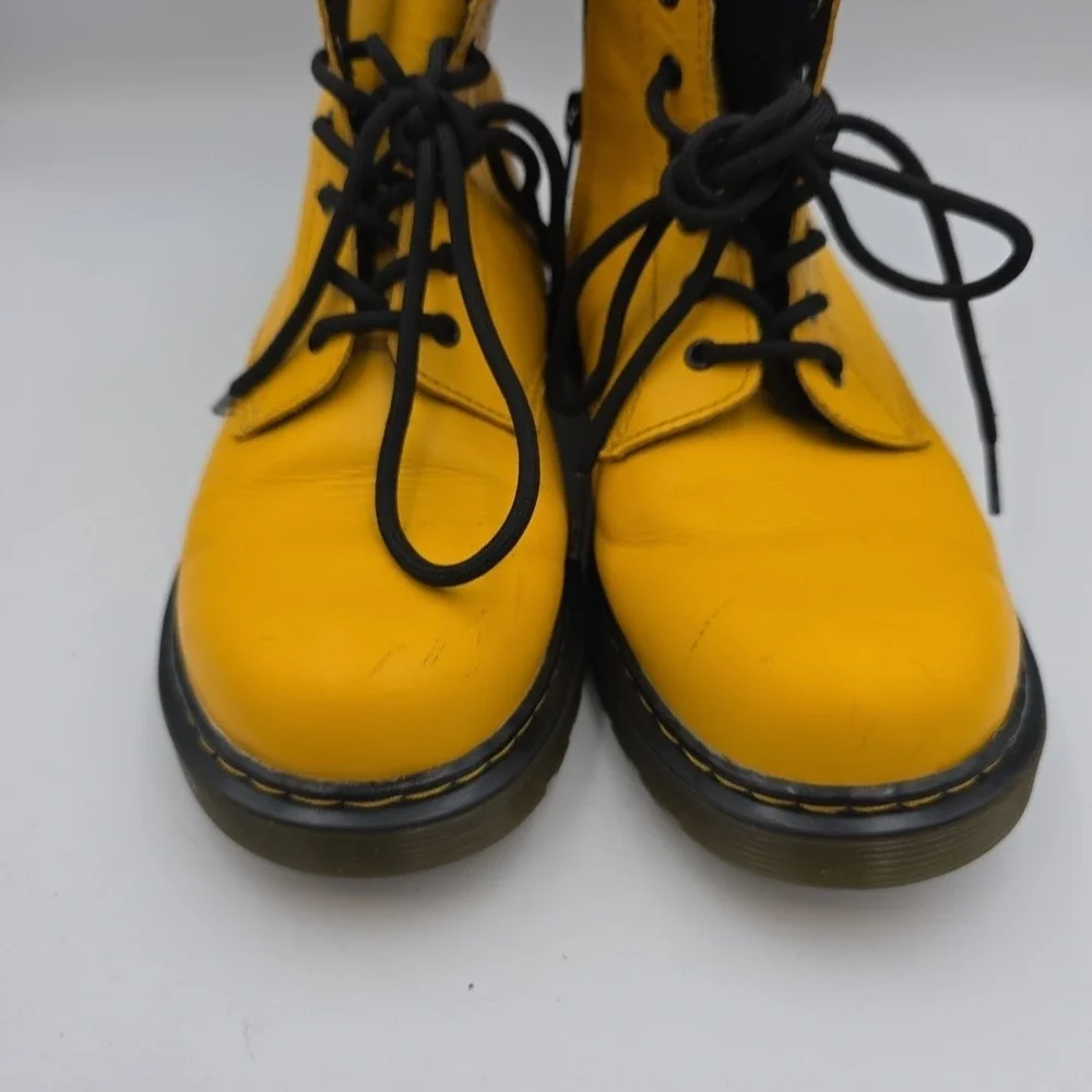 Dr Martens 1460Y Yellow Smooth Leather 8 Eyelet Combat Boots Youth size 5 Zip Up - Picture 7 of 11